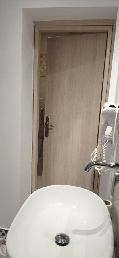 Fira Veronica Rooms Имеровигли Екстериор снимка